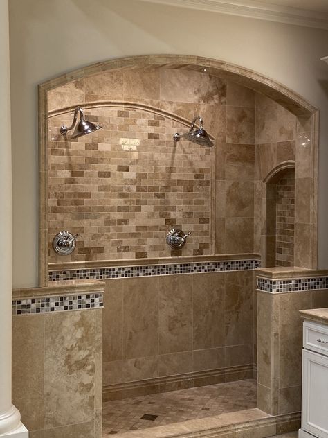 Roman Inspired Bathroom, Bathroom Remodel Travertine Tile, Travertine Bathtub, Roman Bath House Bathroom, Roman Bathroom, Roman Shower, Travertine Bathtub Surround, Latest Bathroom Tiles Design, Rustic Bathroom Shower