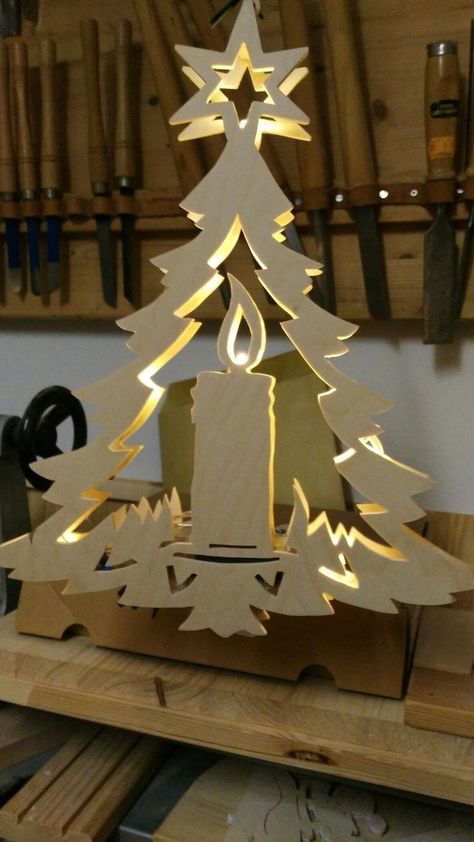 Tre Kunst, Christmas Diy Wood, Xmas Deco, Unique Christmas Trees, Wood Christmas Tree, Christmas Tree Crafts, Christmas Wood Crafts, Wooden Christmas Trees, Scroll Saw Patterns