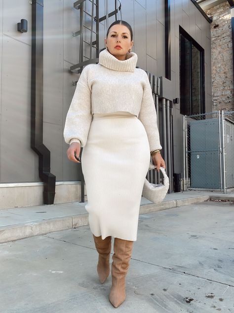 Holiday Outfits Fall, Winter White Skirt Outfit Ideas, White Winter Sweater Dress, Winter White Chic Skirt, Winter White Outfits For Women, Chic Winter White Sweater Dress, Elegant Long White Sweater Dress, All White Winter Outfit, Chic White Long Sleeve Sweater Dress