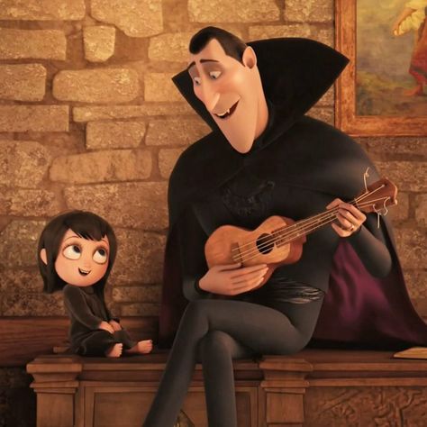 Hotel Transilvania Hotel Transylvania 2012, Hotel Transylvania 1, Hotel Transylvania Movie, Mavis Hotel Transylvania, Mavis Dracula, Disney Poster, Vampire Movies, Hotel Transylvania, Adam Sandler