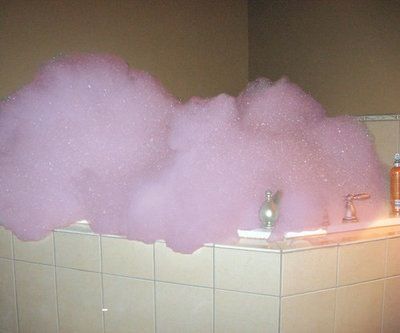 Pink bubble bath + Core + Aesthetic, Everything Pink, Bubble Bath, Up Girl, Me Time, Pink Aesthetic, Rocks And Crystals, Kitsch, Girly Things