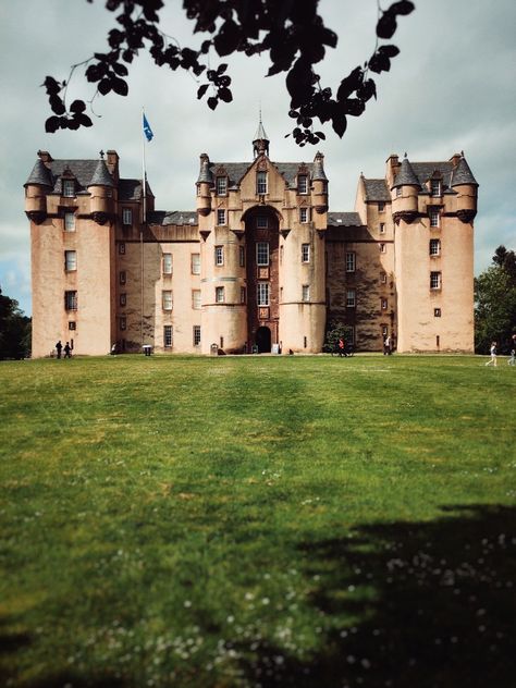 Fyvie Castle #scotland #scottish #scottishcastle #castle #vintage Fyvie Castle, Castle Scotland, Castle Aesthetic, Scotland Castles, Scottish Castles, Places Ive Been, Scotland, Castle, Travel