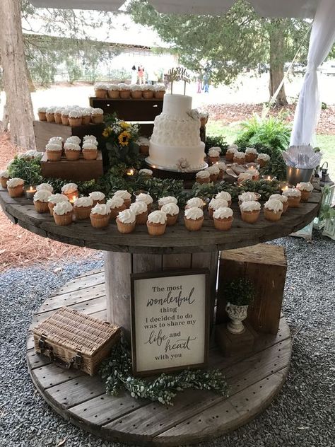 16 Rustic Spring Wedding Ideas to Include Right Now - A Southern Wedding