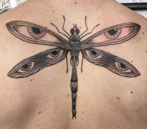 Dragonfly Chest Tattoo, Traditional Dragonfly Tattoo, Traditional Folk Tattoo, Traditional Tattoo Dragon, Eyeball Tattoo, Old Scool, Raven Tattoo, Dragonfly Tattoo, Dragon Fly