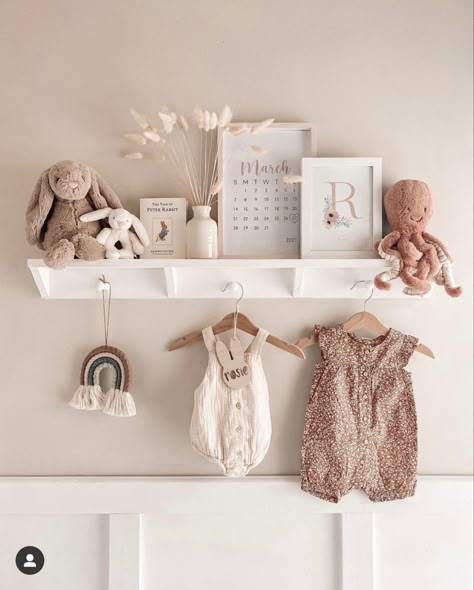 Cozy Baby Room, Room Neutral, Baby Nursery Inspiration, Baby Room Neutral, Baby Room Themes, Baby Boy Room Decor, Nursery Shelves, Nursery Room Design