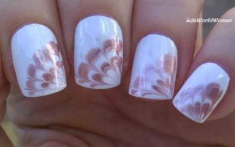 White & bronze #needle #marble #nailart - For more #easy #nails please visit: https://www.youtube.com/user/LifeWorldWomen Nails In White, Toothpick Nail Art, Marble Nails Tutorial, Nail Art Christmas, Marble Nail Designs, Marble Nail, Marble Nail Art, Water Marble, Nails Today