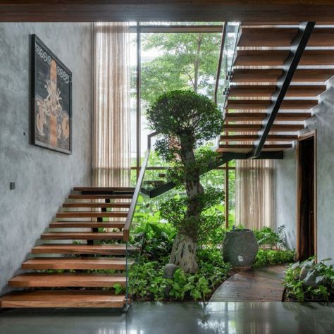 Modern Tropical Stairs, Internal Courtyard With Stairs, Indoor Garden Stairs, Courtyard Staircase Design, Stairs Modern Design, Tropical Stairs, Staircase With Plants, Modern Tropical House Interior, Tropical Staircase