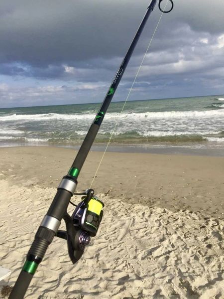 Surf Fishing Rigs, Surf Fishing Rods, Surf Rods, Us Labor Day, Beach Humor, Funny Bumper Stickers, Surf Fishing, Fishing Rigs, Spinning Rods