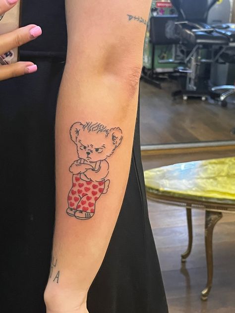 Harry Styles Teddy Bear Tattoo, Harry Styles Bear Tattoo, Gucci Hahaha Bear, Grumpy Bear Tattoo, Gucci Hahaha, Harry Styles Inspired Tattoos, Tattoed Heart, Superior Tattoo, Harry Bear