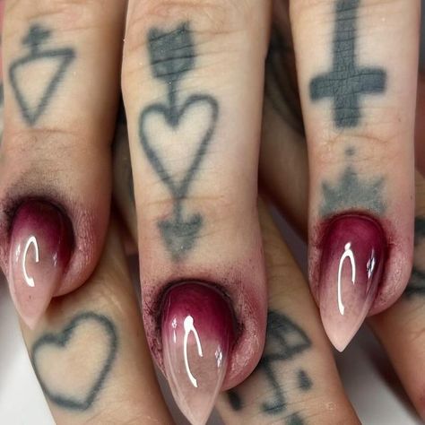 Eleza🥀 on Instagram: "It’s giving vampire, it’s giving spooky season is on its waaaaay!!❤️ Pigment has been left around the cuticles for pics, tehehe! On my angel @babyghost_tattoo!! Thank you for letting me make you look like a corpse✨  Service time: 2hrs (infill and art)  Products: @nailorder, @candy.coat, @sissiofficial_   Books currently closed✨ • #slayernailz #blacknails #cutenails #religiousnails #nailinspo #gothnails #gothicnailart #blackandwhitenails #naildesign #flamenails #firenails #biabnails #customnails #biab #barbedwirenails #custompressonnails #custompressons #smallbusiness #gelnails #gelnailsdesign #nails #gelnailart #nailart #handpaintednailart #mothnails #ukpressons #pressonsuk #nailtech #glitternails #nailsofrotherham" Corpse Nails Design, Zombie Nails Acrylic, Zombie Nail Designs, Goth Nail Art Short, Horror Movie Nails Short, Love Hate Nails, Teeth Nails Art, Grave Nails, Spooky Nails Ideas