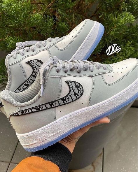 Dior Font, Blue Air Jordan 1, Sneaker Bar, Air Force 1 Sneakers, Drip Fits, New Nike Air Force, Painted Sneakers, Air Force 1s, Logo Font