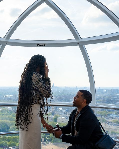 Surprise Proposal at the London Eye 📸. . . #LondonProposal #LondonEye #photographerlondon#photoshootinlondon#EngagementPhotography #ProposalIdeas #CaptureTheMoment #LondonPhotographer#LondonPhotographer #LondonPhotography #EngagementPhotographerLondon #LondonProposal #ProposalPhotographer #LondonEngagement #LondonEye #CaptureLondon #LondonPhotoshoot #ProfessionalPhotographerLondon #UKPhotographer #LondonPics #PhotographyInLondon #EngagementPhotosLondon #CityOfLondonPhotography London Photoshoot, The London Eye, Engagement Proposal, London Photographer, Surprise Proposal, Proposal Engagement, London Photography, London Eye, Proposal Ideas