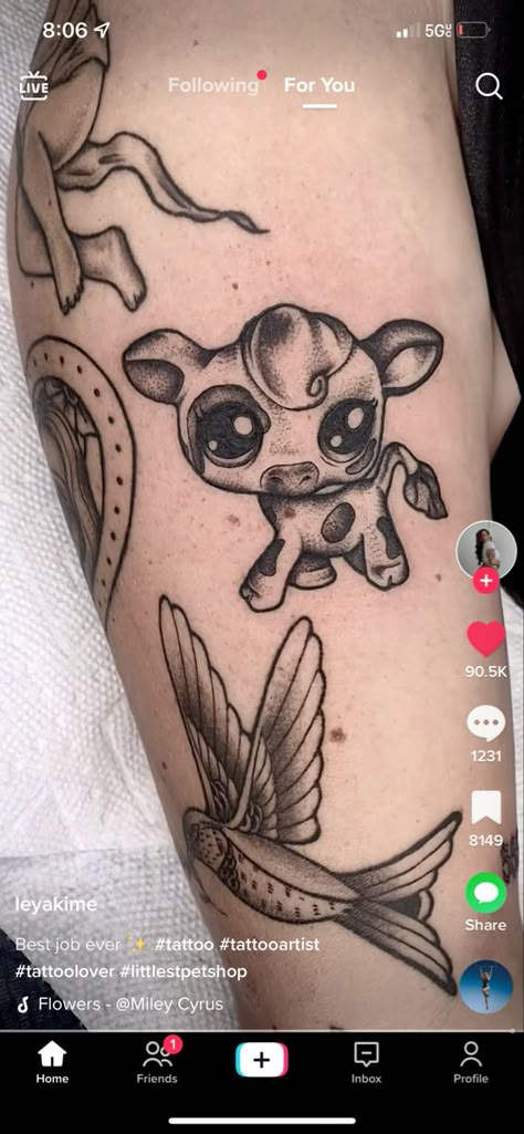 Cool Tattoos For Girls, 90s Tattoos, Organic Tattoo, A Tattoos, Shop Tattoo, Flash Tattoo Designs, Cute Small Tattoos, Stylist Tattoos, Poke Tattoo