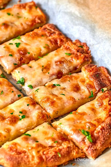 Best Cheesy Keto Garlic Bread 1 Keto Cheesy Bread, Keto Cheese Bread, Keto French Bread, Cottage Cheese Garlic Bread, Cheesy Cloud Bread, Keto Garlic Bread Easy, Keto Garlic Bread, Gluten Free Cheesy Garlic Bread, Keto Garlic Cheese Bread