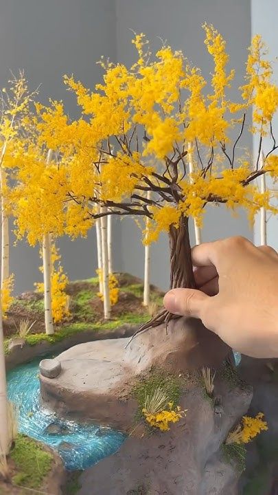 Diorama Trees Diy, How To Make Miniature Trees, Diy Miniature House Tutorials, Diy Miniature Tree, How To Make Trees For Model, How To Make A Tree, Miniature Trees Diy, Paper Tree Diy, Diy Bonsai Tree