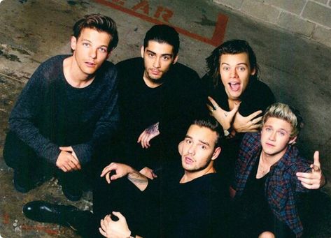 Spell “Directioner” without the letters of your name. Night Changes, One Direction Wallpaper, One Direction Photos, One Direction Harry Styles, Five Guys, One Direction Harry, One Direction Pictures, Those Were The Days, 1d And 5sos