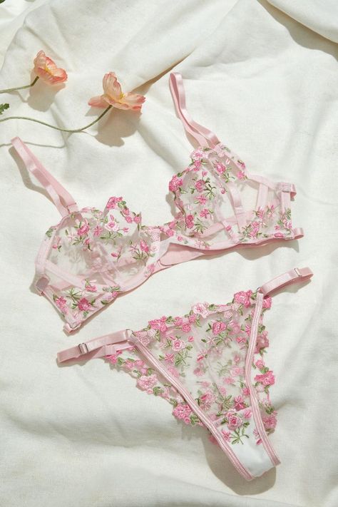 #womenunderwear #lingerie #bra #underwear #panty #bodygoals #fashion #womenbra #womensunderwear #underwearexpert #braset #thong #underwears #sexypanties #womenpanties #panties #intimates #bralette #beautiful #sexylingerie #women #womenundergarments #womensfashion #girlsunderwear #instalingerie #explore #womenunderwears #womensbra #share #business #viral #trending #braandpantiesmatch #repost #twerkqueen #bikinitop #videooftheday #webstagram #video #photooftheday #marketingdigital #shopping #bra Cute Lingerie Sets, Flower Lingerie, White Thigh Highs, Lingerie Pink, Floral Lingerie, Lingerie Boutique, Everyday Routine, Cute Lingerie, Pink Lingerie