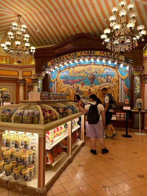 Disney, Shop, Disneyland, Aesthetic, Sweet, Food, Candy, France Toy Store Aesthetic, Disneyland Main Street, Disney Boutique, Store Counter, California Gifts, Cute Store, Sims Builds, Shop Counter, Disneyland California