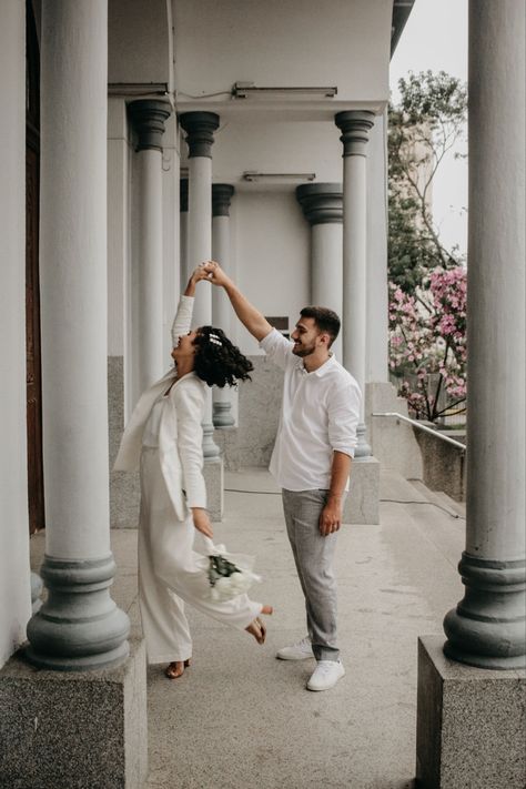 Minimalist Wedding Motif, Wedding Motif, Wedding Minimalist, Courthouse Wedding Dress, Wedding Motifs, Wedding Portrait Poses, Wedding Photoshoot Poses, Graduation Photography, Courthouse Wedding