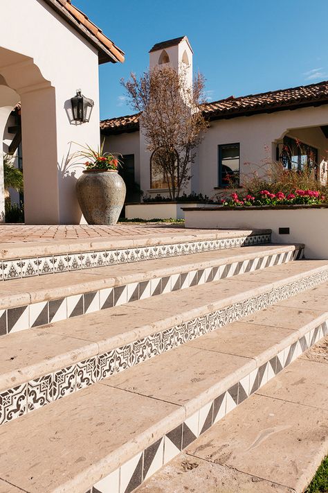 Spanish Tile Patio, Spanish Colonial Tile, Spanish Farmhouse Exterior, Villa Slow, Spanish Landscaping, Spanish Floor Tile, Tile Patio, Outdoor Tile Patio, Spanish Mansion