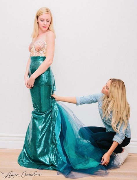 Homemade Mermaid Costumes, Diy Mermaid Tail, Mermaid Costume Diy, Mermaid Tail Costume, Skirt Mermaid, Mermaid Halloween Costumes, Mermaid Costumes, Diy Mermaid, Cheap Halloween Costumes