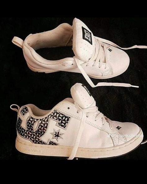 Dc Shoes Aesthetic, 2000s Shoes, Mcbling Fashion, 2000s Fashion Outfits, Shoe Inspo, Aesthetic Shoes, Thrift Fashion, Swag Shoes, Dc Shoes