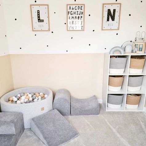 Playroom Ideas Minimalist, Grey Playroom, Minimal Playroom, Gray Playroom, Declutter Toys, Minimalist Playroom, Neutral Playroom, Toy Clutter, Bright Furniture