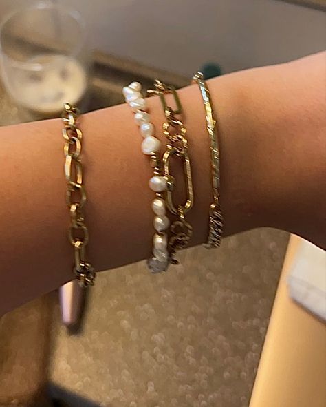 Pearl Bracelet Stack, Bracelets Stacking, Stacking Jewelry, Pearl Bracelets, Gold Pearl, Bracelet Stack, Pearl Bracelet, Wardrobe, Gold