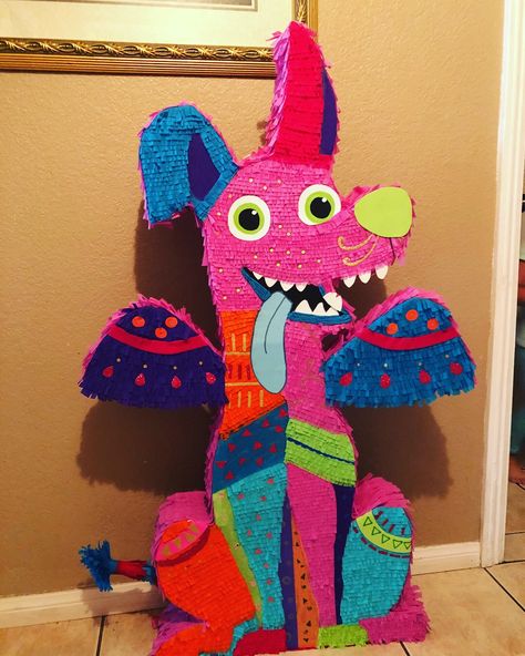 Instagram @flowerviletcrafts Pinata Diy, Mexican Birthday Parties, Disney Coco, Birthday Pinata, Piñata Ideas, Fiesta Birthday Party, Mexican Birthday, Fiesta Theme Party, Diy Pinata