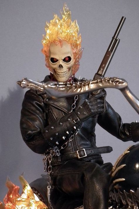 Ghost Rider Costume, Ghost Raider, Awesome Costumes, Wiccan Art, Couple Costume, Halloween 2016, Halloween Mask, Movie Costumes, Ghost Rider