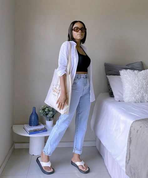 Casual Errands Outfit, Stylish Business Outfits, Neat Casual Outfits, Errands Outfit, Chic Dress Classy, Modesty Outfits, Outfit Chic, Casual Wear Women, Casual Day Outfits