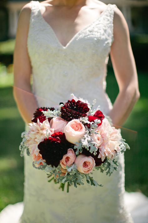 Red Rose Bridal Bouquet, Bridal Bouquet Peach, Red Bridal Bouquet, Burgundy And Blush Wedding, Burgundy Bouquet, Cheap Wedding Flowers, Red Bouquet Wedding, Wedding Themes Winter, Beautiful Beach Wedding