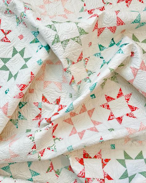 New!! Sweet Stars is going to be your new favorite sawtooth star pattern!  It will look great in a variety of prints or solids, and includes an optional fun and scrappy binding!  This large throw size quilt finishes at 60.5” x 78.5”.  Pattern is a full color booklet, with easy to follow diagrams and instructions.  Made using the beautiful Tango collection, by Kate Spain, you can see how it ended up being called Sweet Stars!  The colors are soft and fresh, and I’m so pleased with how it turn... Scrappy Binding, Daisy Quilt, Throw Size Quilt, Sawtooth Star, Stars Quilt, How To Finish A Quilt, Star Quilts, Star Pattern, Quilt Kit