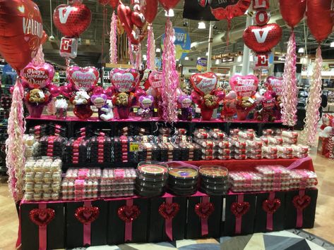 Visual display valentines day Visual Display, Store Displays, Retail Display, Valentine's Day, Valentines Day, Valentines