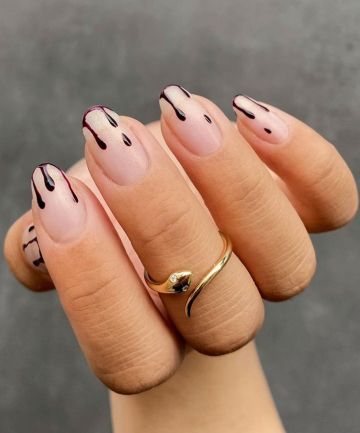 Dripping Paint Nails, Drip Tip Nails, Short Blood Nails, Blood Drip Nails Short, Paint Drip Nail Design, Blood Drop Nails, Blood Dripping Nails, Drip Nail Design, Paint Drip Nails