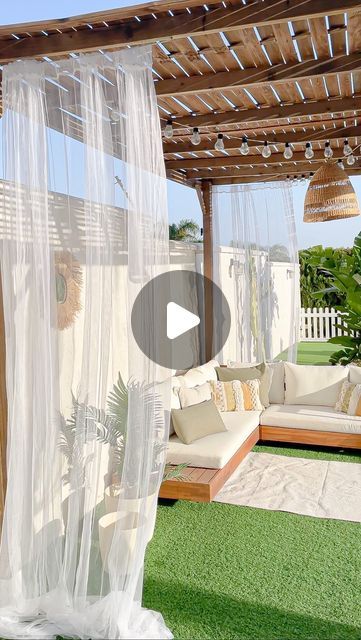 Screened Patio Ideas, Ideas Para Patios, Pergola Decorating Ideas, Ideas Terraza, Outdoor Curtains For Patio, Pergola Curtains, Screened In Patio, Menorca, Yule