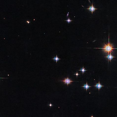 Hubble Space Telescope on Instagram: "A handful of bright stars are strewn across the cosmos like sparkling sequins on velvet in this new Hubble image of a section of Messier 67.  M67 is an open star cluster, which means that its over 500 stars are loosely grouped together by their mutual gravity.   This is one of the oldest known open clusters at approximately 4 billion years of age – about the same as our Sun!  Image description: A scattering of white and reddish stars against black space.  Image credit: NASA, ESA, and J. Krist (Jet Propulsion Laboratory); Processing: Gladys Kober (NASA/Catholic University of America)  #MessierMarathon #NASA #Hubble #space #stars #science #astronomy #stargazing #universe" Stars Science, Catholic University Of America, Science Astronomy, Nasa Hubble, Hubble Images, Space Stuff, Star Cluster, Hubble Space, Hubble Space Telescope