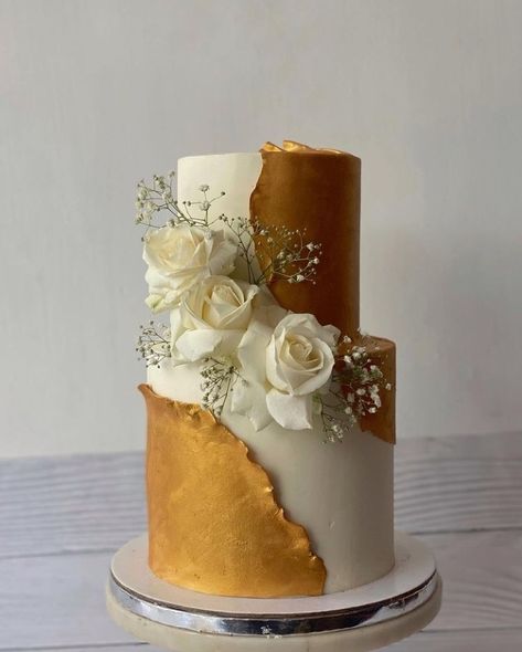 White And Gold Tier Cake, 2 Tier Chocolate Cake Decoration, Golden Birthday Cakes, 2 Tier Wedding Cakes, Tier Cakes, Butterscotch Cake, Tiered Cake Design, Golden Cake, Chocolate Sculptures