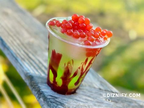 Halloween Lemonade Stand, Apple Halloween Drinks, Spooky Jungle Juice, Halloween Boba Drink, Spooky Lemonade, Halloween Lemonade, Halloween Jungle Juice Alcohol, Boba Ideas, Halloween Boba