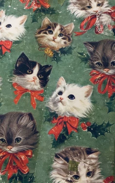 Cottagecore Christmas Aesthetic Wallpaper, New Year Cat Wallpaper, Cute Vintage Christmas Wallpaper, Antique Christmas Wallpaper, Old Fashioned Christmas Wallpaper, Christmas Cat Phone Wallpaper, 1980s Christmas Aesthetic, Christmas Cat Background, Yule Iphone Wallpaper