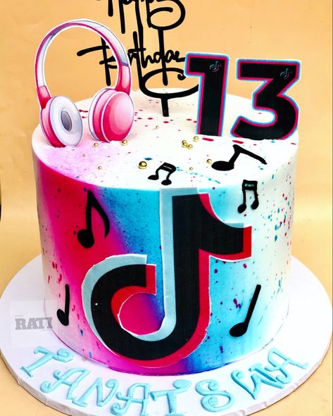 Bolo Tik Tok, 12th Birthday Cake, Tic Tok, 12th Birthday, Cake Creations, 7th Birthday, Cakes And More, Themed Cakes, Coffee Cans