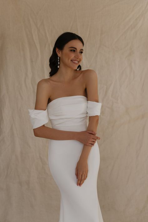 Minimalist Crepe Wedding Dress, Square Neck Off Shoulder Wedding Dress, Straight Neck Line Wedding Dress, Draped Bridal Gown, Modern 1920s Wedding Dress, Straight Across Neckline Wedding Dress, Crepe Wedding Dresses, Elegant Wedding Dress Strapless, Wedding Dresses Straight Neckline