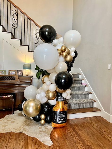 Aged To Perfection Balloon Garland, Balloons On Stairs, Staircase Party Decor, Balloons On Staircase, Staircase Balloon Garland, Stairs Garland, Bday Surprise, 50th Birthday Party Ideas For Men, 60th Birthday Party Decorations