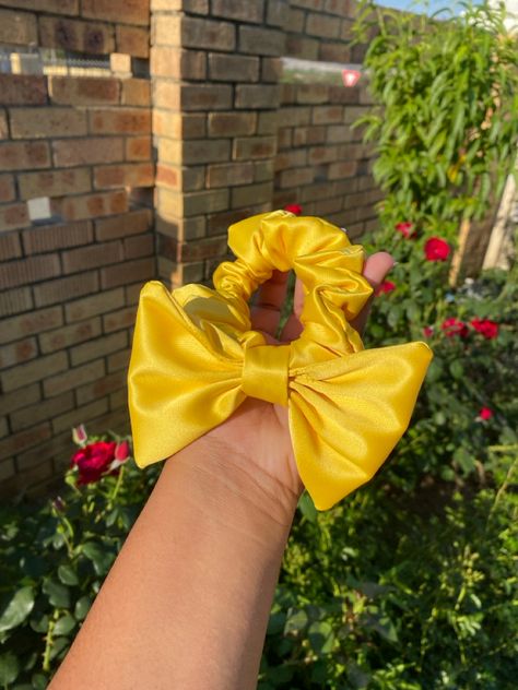 Yellow bow scrunchie 😍 Yellow Sunflower, Scrunchies, Sunflower, Yellow