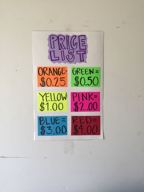 Garage sale pricing sign. Just use different colored stickers to color code all items based on price! Moving Sale Signs Posts, Yard Sale Signs Aesthetic, Divorce Yard Sale Signs, Yard Sale Price Tags Free Printable, Yard Sale Price Guide, Pricing Tags Ideas, Garage Sale Price List, Rummage Sale Ideas Display, Garage Sale Prep