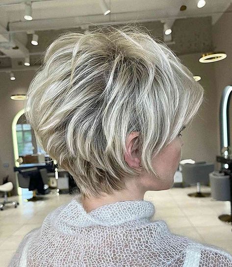 Layered Pixie Haircuts, Layered Pixie Cut, Layered Pixie, Stacked Hair, Short Shag Hairstyles, Medium Layered Hair, Choppy Bob Hairstyles, Choppy Hair, Pixie Haircut For Thick Hair