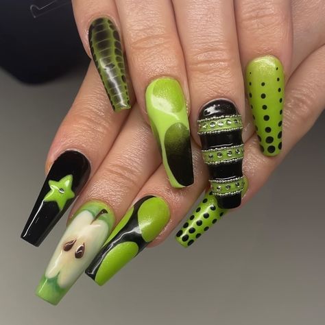 BUMPIN THAT @charli_xcx 🍏🍏🍏🍏🍏 Service: GelX Extension + Nail Art Booking link is in bio 🩷 Limited availability for August!! Charli Xcx Nails, Brat Nails Charli, Jigsaw Nails, Brat Nails, Cutesy Nails, Extension Nail Art, Extra Nails, Luv Nails, Holo Taco