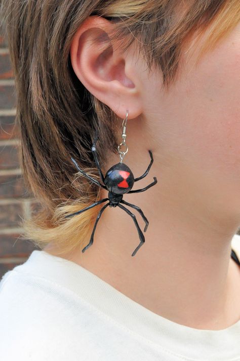 Spider Clay Earrings, Polymer Clay Spider, Clay Spider, Spider Earring, Gothic Fits, Baby Ear Piercing, Clay Gifts, Widow Spider, Black Widow Spider