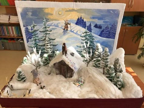 Christmas Dioramas, Book Centerpiece, Kid Art Projects, Diy Christmas Snowflakes, Book Centerpieces, Christmas Diorama, Christmas Arrangements, Christmas Book, Opening Day