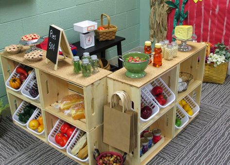 Wooden Crate Dramatic Play, Farm Stand Dramatic Play, Kids Farmers Market, Kids Grocery Store, Apples And Pumpkins, Play Grocery Store, Dramatic Play Themes, Kids Market, Diy Playroom